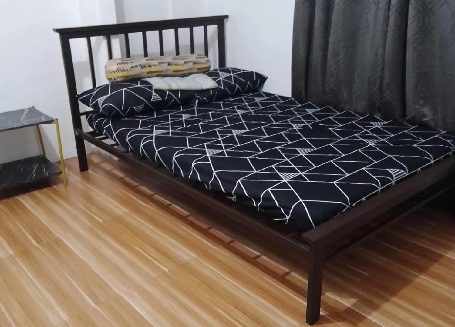 Singian'S Townhouse Apartment Angeles
